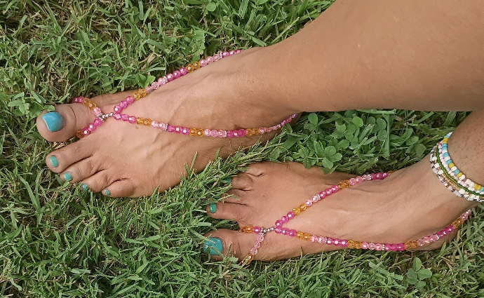 Pink Barefoot Blooms handmade beaded foot jewelry