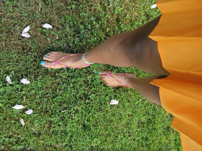 Handmade Barefoot Blooms foot jewelry worn outdoors